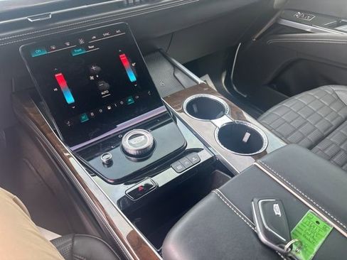 Used 2025 Cadillac Escalade Sport Platinum w/ LPO, Floor Liner Package AWD/4WD image 53