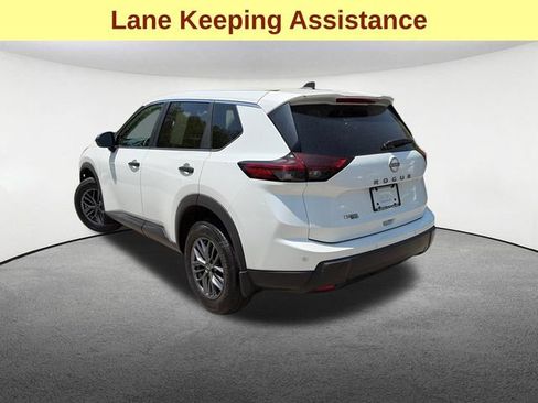 Used 2024 Nissan Rogue S AWD/4WD image 6