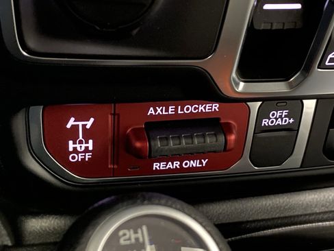 New 2026 Jeep Gladiator Willys AWD/4WD image 28