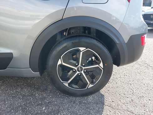 New 2026 Kia Niro EX image 35