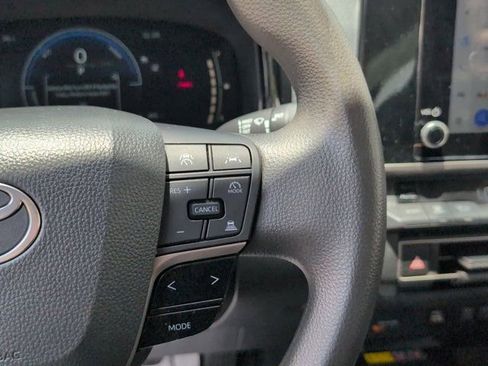 Used 2025 Toyota Camry LE FWD image 21