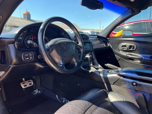 Used 2002 Chevrolet Corvette Convertible w/ Preferred Equipment Group2 image 2