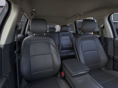 New 2026 Lincoln Nautilus Premier AWD/4WD image 10