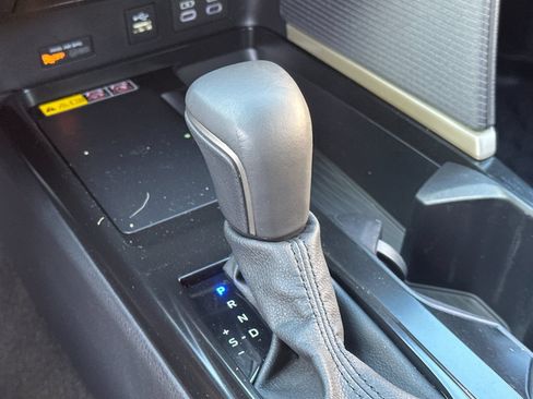 Used 2026 Toyota Camry SE w/ Convenience Package FWD image 20