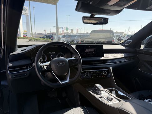 Certified 2025 INFINITI QX60 Autograph w/ Cargo Package image 17