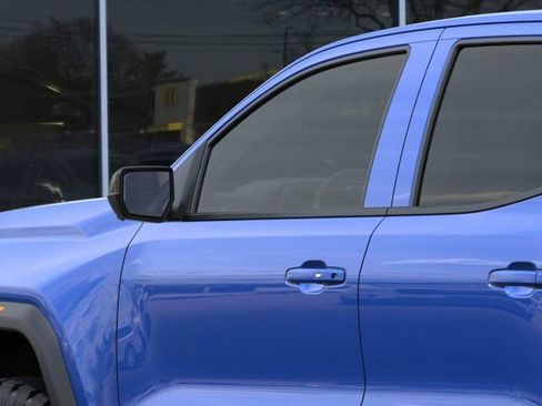 New 2026 GMC Canyon Elevation w/ Convenience Package image 12