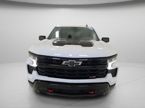 Used 2026 Chevrolet Silverado 1500 LT Trail Boss w/ Convenience Package II AWD/4WD image 2