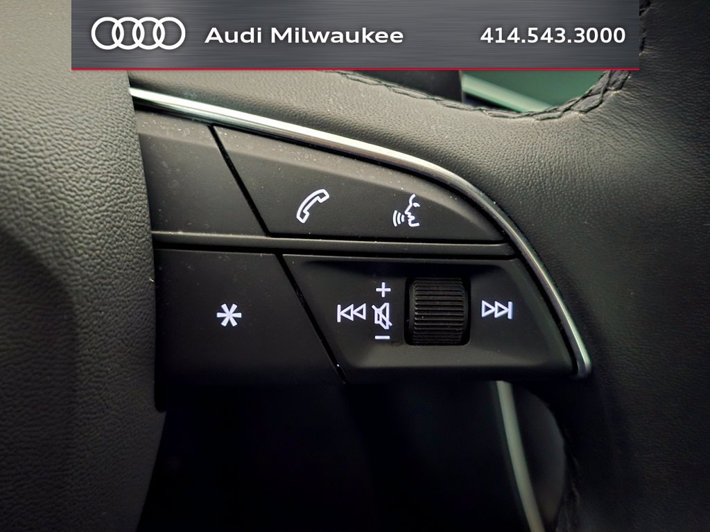 Used 2023 Audi Q7 2.0T Premium w/ Convenience Package AWD/4WD image 37