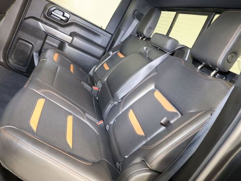 Used 2020 GMC Sierra 2500 AT4 w/ AT4 Premium Package AWD/4WD image 11