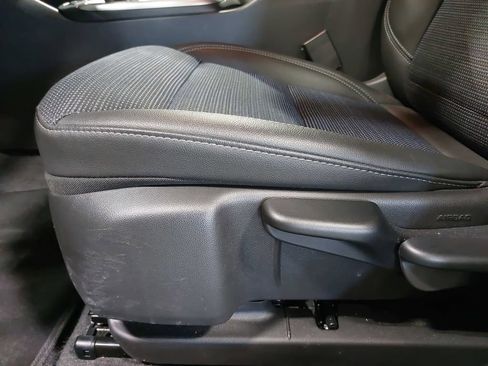 Used 2025 Buick Envista Preferred FWD image 29
