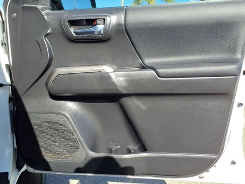 Used 2023 Toyota Tacoma TRD Sport image 24