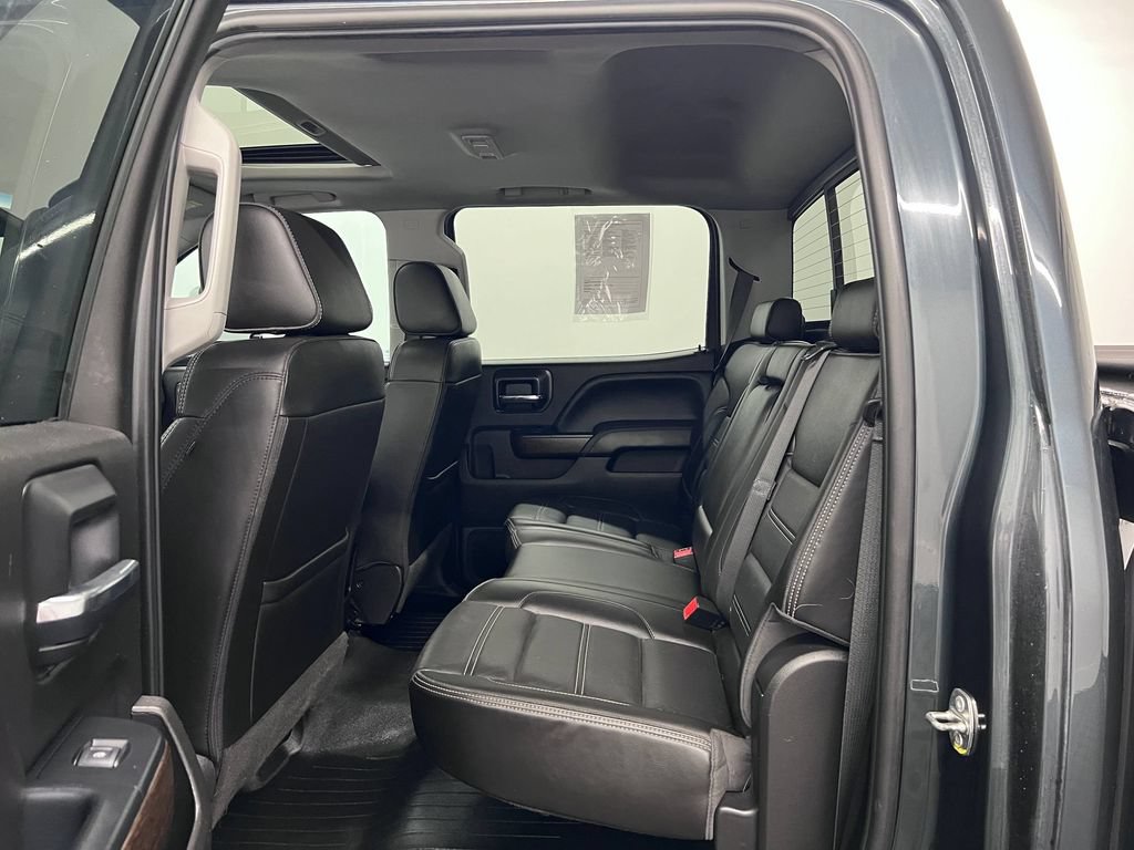Used 2018 GMC Sierra 2500 Denali w/ Duramax Plus Package AWD/4WD image 20