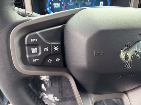 New 2025 Ford Bronco Outer Banks w/ Black Appearance Package image 17