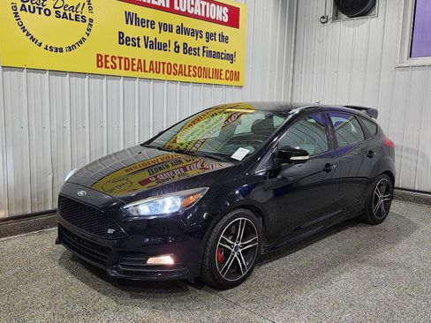 Used 2018 Ford Focus ST image 1