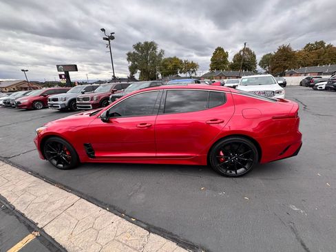 Used 2023 Kia Stinger GT2 image 7