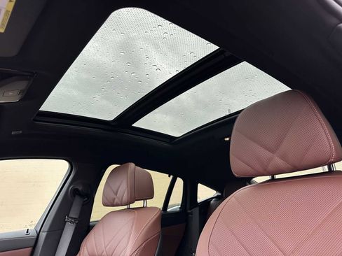 Used 2025 BMW X6 M60i image 24