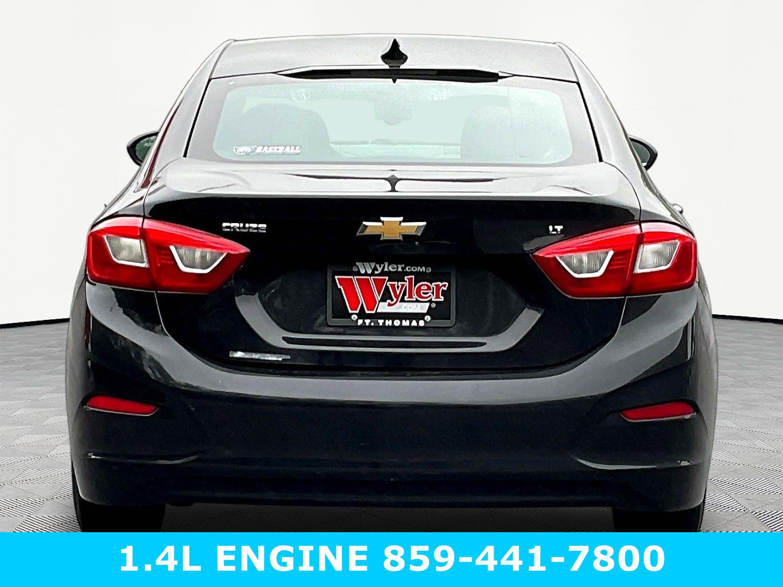 Used 2017 Chevrolet Cruze LT FWD image 5
