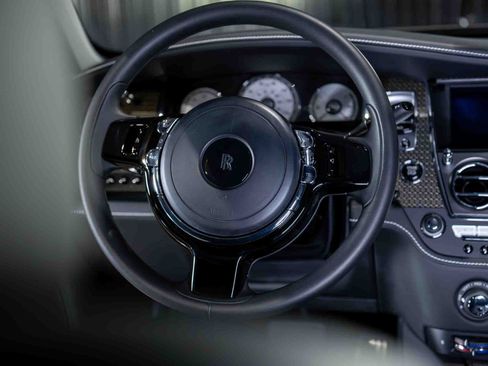 Used 2020 Rolls-Royce Wraith RWD image 22