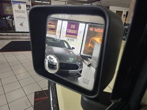 Used 2012 Jeep Wrangler Unlimited Sahara w/ Connectivity Group image 7