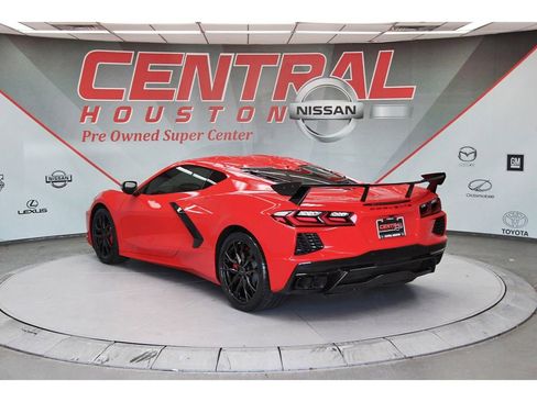 Used 2025 Chevrolet Corvette Stingray Coupe w/ Battery Protection Package RWD image 3