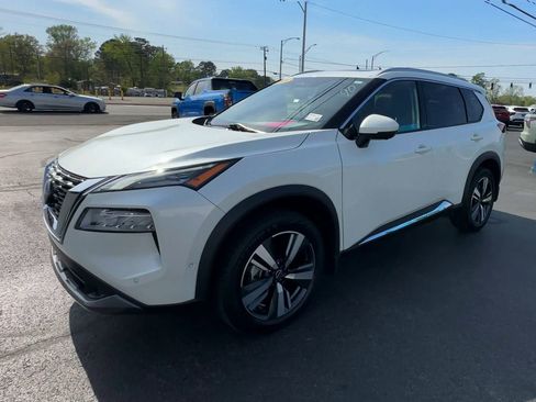 Used 2023 Nissan Rogue SL w/ SL Premium Package AWD/4WD image 4