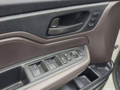 Used 2019 Honda Odyssey EX-L image 18