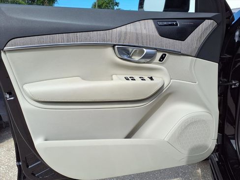 Certified 2024 Volvo XC90 B5 Plus image 23