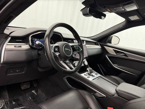 Used 2022 Jaguar F-PACE S image 7