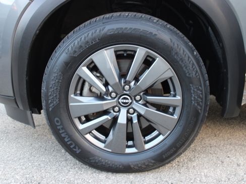 Certified 2022 Nissan Pathfinder SV image 33