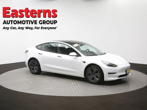 Used 2023 Tesla Model 3 Standard Range RWD image 43