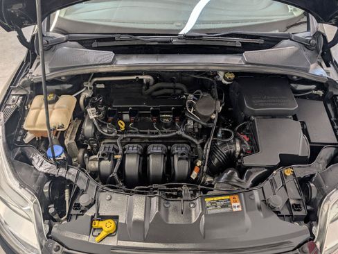 Used 2014 Ford Focus SE w/ Equipment Group 201A FWD image 50