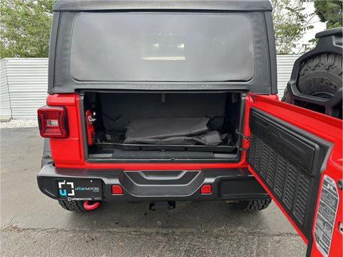 Used 2021 Jeep Wrangler Rubicon w/ LED Lighting Group AWD/4WD image 28