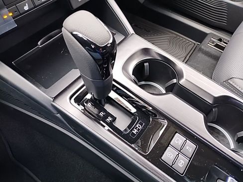 New 2026 Subaru Outback Limited XT AWD/4WD image 32