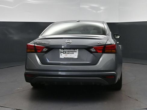 Used 2024 Nissan Altima 2.5 SV FWD image 6
