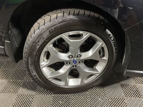 Used 2017 Subaru Forester 2.5i Touring AWD/4WD image 42