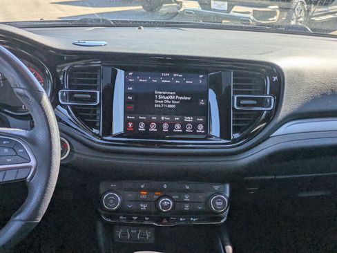 Used 2021 Dodge Durango SXT image 16