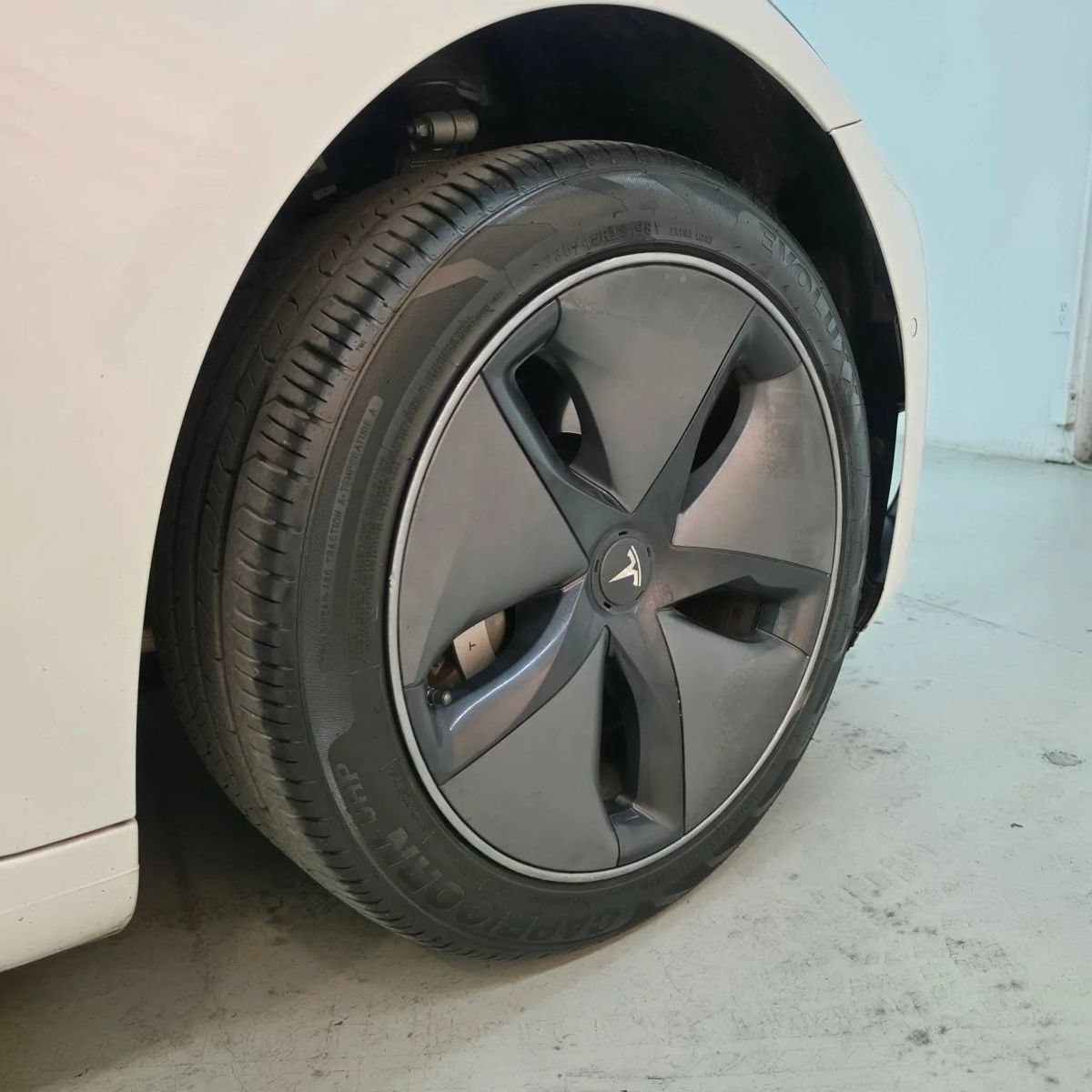 Used 2023 Tesla Model 3 Standard Range RWD image 12