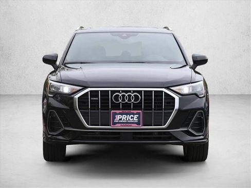 Used 2021 Audi Q3 2.0T Premium w/ Convenience Package AWD/4WD image 2