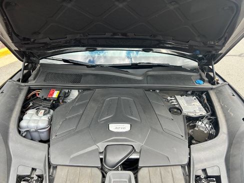 Used 2019 Porsche Cayenne image 37