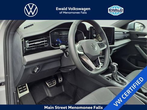 Used 2026 Volkswagen Jetta Sport FWD image 12