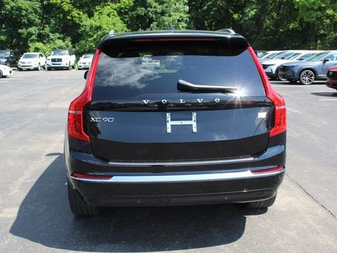 Used 2024 Volvo XC90 T8 Ultimate w/ Protection Package Premier AWD/4WD image 4