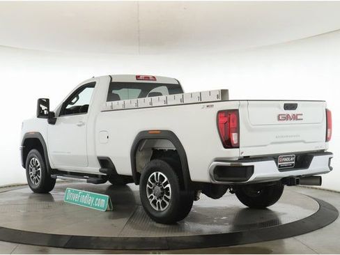 Used 2024 GMC Sierra 3500 SLE w/ SLE Convenience Package image 8