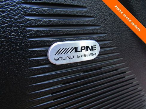 Used 2021 Dodge Challenger SXT w/ Driver Convenience Group image 5