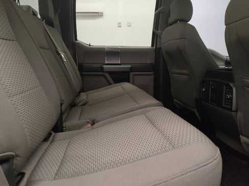 Used 2016 Ford F150 XLT w/ Equipment Group 302A Luxury AWD/4WD image 19