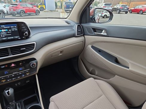 Used 2019 Hyundai Tucson SEL image 11