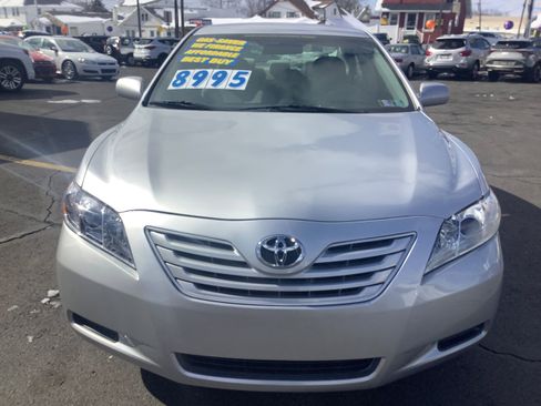 Used 2009 Toyota Camry LE image 3