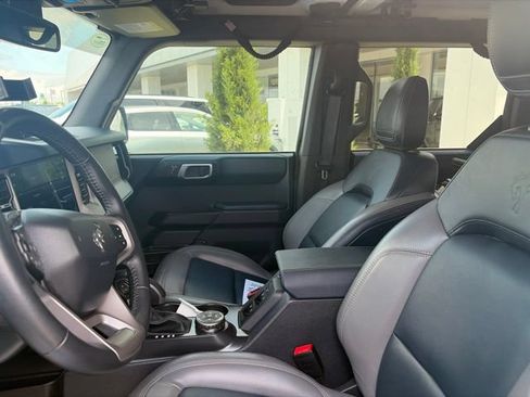 Used 2024 Ford Bronco Outer Banks AWD/4WD image 10