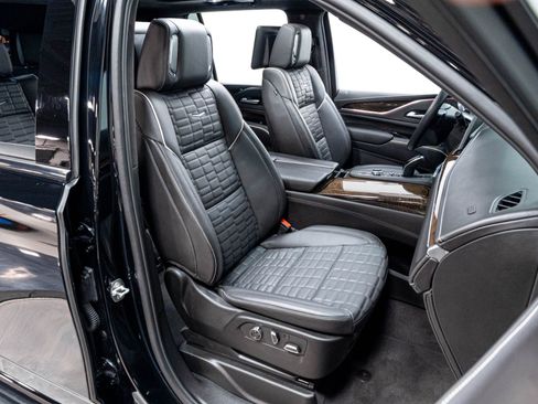 Used 2024 Cadillac Escalade Sport Platinum AWD/4WD image 23