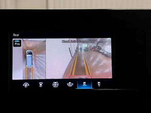Used 2021 Mercedes-Benz Sprinter 2500 image 14
