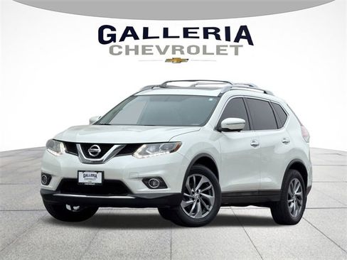 Used 2015 Nissan Rogue SL w/ SL Premium Package image 2
